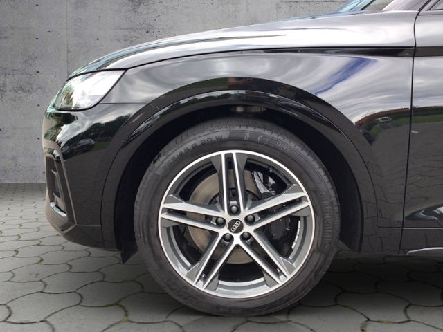 SQ5 3.0 TDI quatt. STH/MATRIX/AHK/RFK