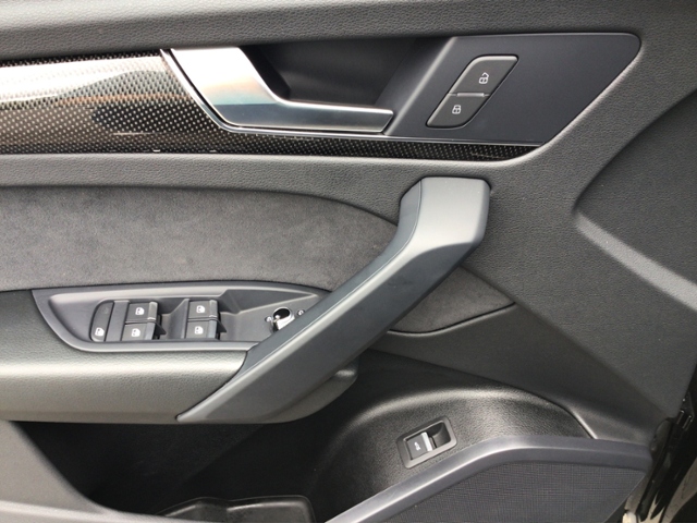 SQ5 3.0 TDI quatt. STH/MATRIX/AHK/RFK