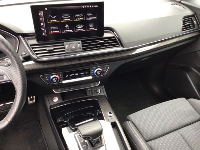 SQ5 3.0 TDI quatt. STH/MATRIX/AHK/RFK