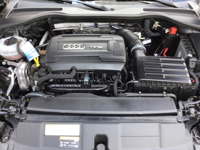 TT Roadster 1.8 TFSI S-tronic S-SITZ/NAV/SHZ