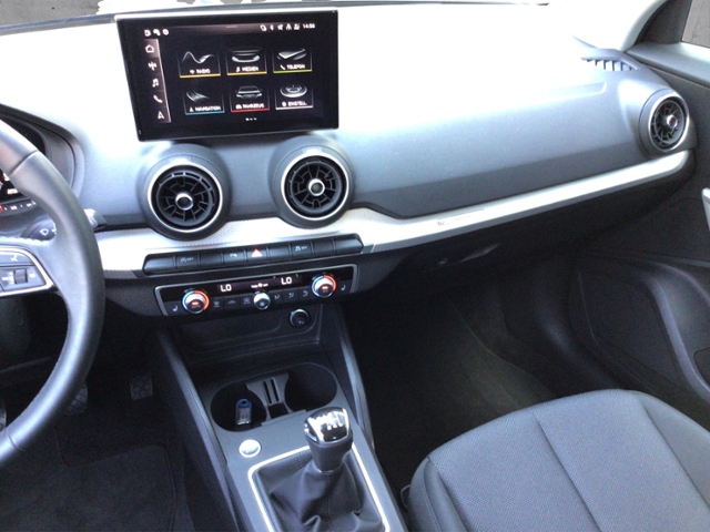 Q2 advanced 30 TFSI 5JG/NAV/RFK/GRA