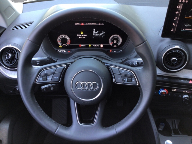 Q2 advanced 30 TFSI 5JG/NAV/RFK/GRA