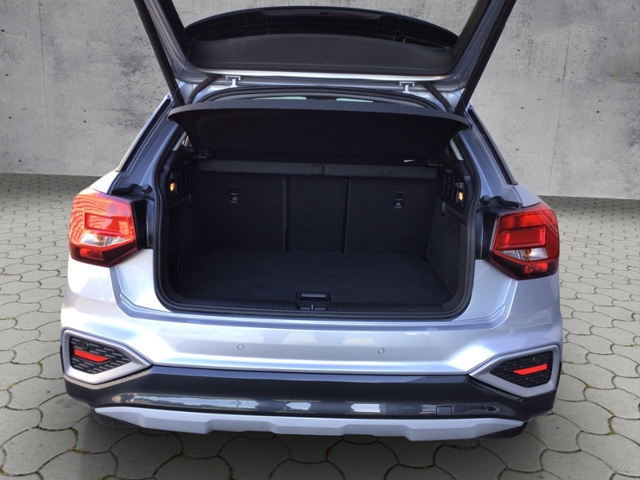 Q2 advanced 30 TFSI 5JG/NAV/AHK/RFK