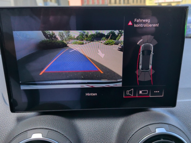 Q2 advanced 30 TFSI 5JG/NAV/AHK/RFK