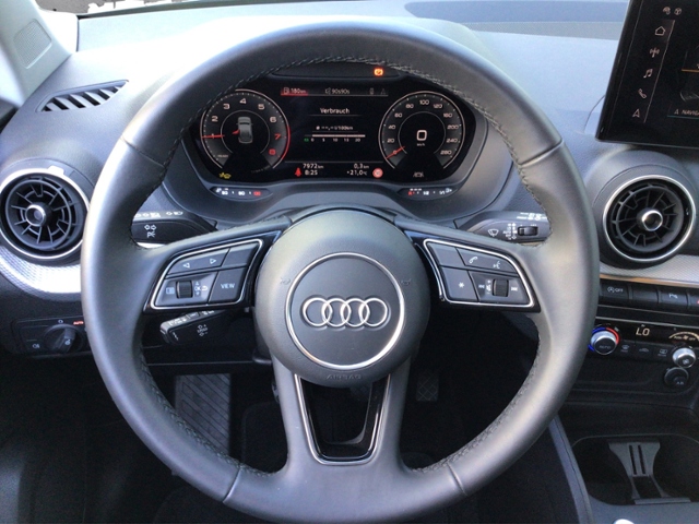 Q2 advanced 30 TFSI 5JG/NAV/AHK/RFK