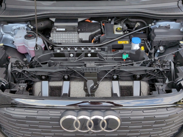 Q4 e-tron 50 quattro STH/RFK/ACC/NAV