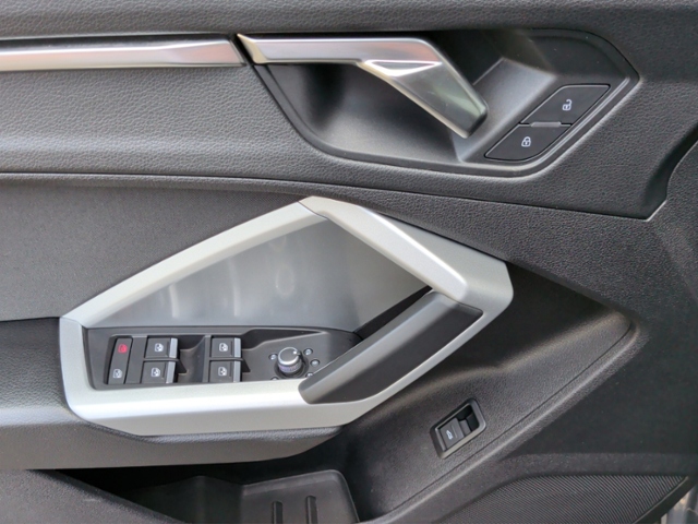 Q3 Sportback 35 TDI S-tronic AHK/ACC/LED/NAV