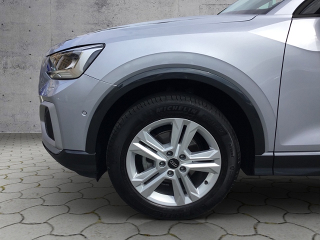 Q2 advanced 35 TFSI S tronic AHK/RFK/SHZ