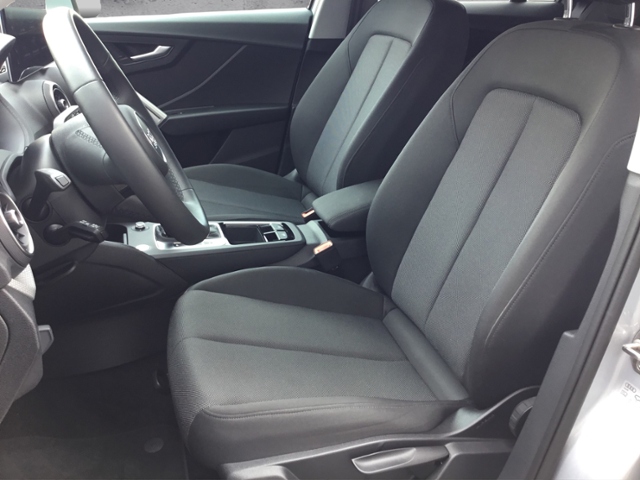 Q2 advanced 35 TFSI S tronic AHK/RFK/SHZ