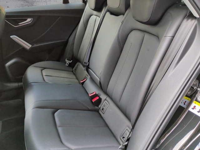 Q2 40 TFSI quat. S-tron S-LINE AHK/EL.HECK