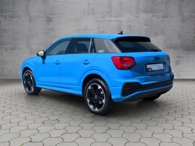 Q2 30 TDI S-tron S-LINE EL.HECK/AHK/RFK