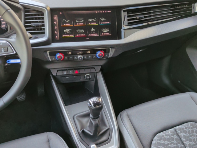 A1 Sportback advanced 30 TFSI LED/SHZ/PHONE