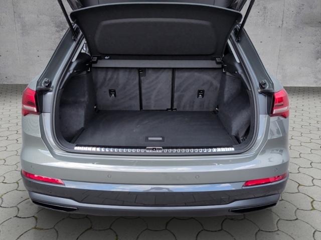 Q3 advanced 35 TFSI S-tronic AHK/ACC