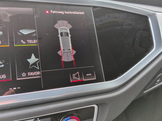 Q3 advanced 35 TFSI S-tronic AHK/ACC