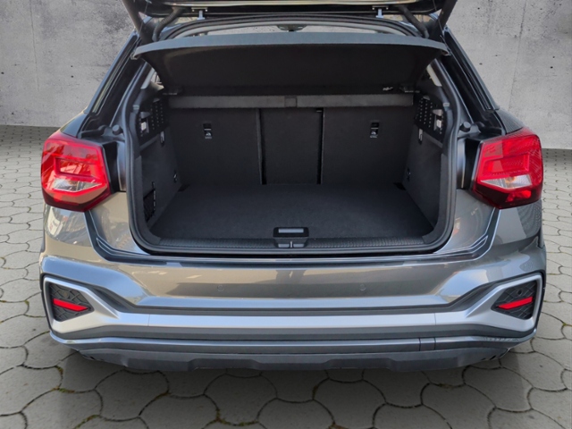 Q2 30 TFSI S-LINE AMBIENTE/SHZ/GRA