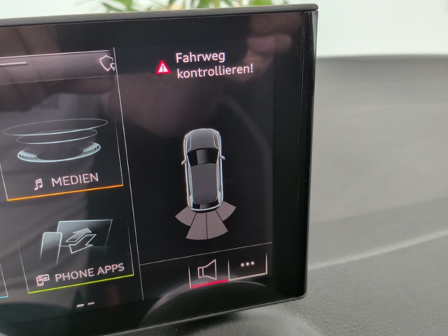 Q2 30 TFSI S-LINE AMBIENTE/SHZ/GRA