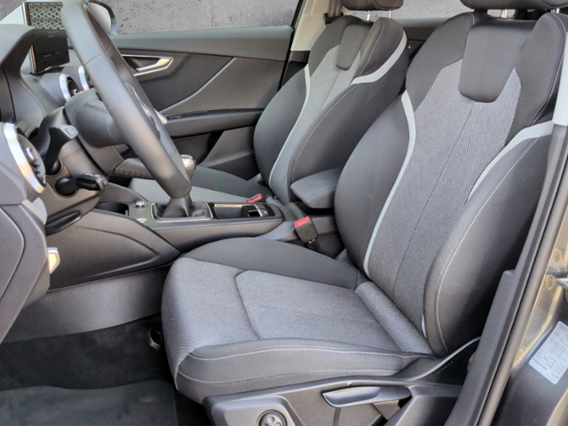 Q2 30 TFSI S-LINE AMBIENTE/SHZ/GRA