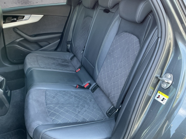 RS4 Avant 2.9 TFSI quat. Tiptron LEDER/LED/AUDIS