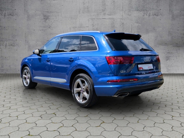 Q7 3.0 TDI quat. Tiptron S-LINE LED/EL.SITZ/NAV
