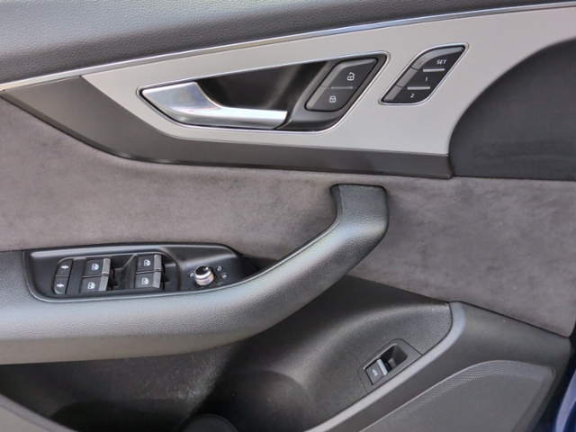 Q7 3.0 TDI quat. Tiptron S-LINE LED/EL.SITZ/NAV