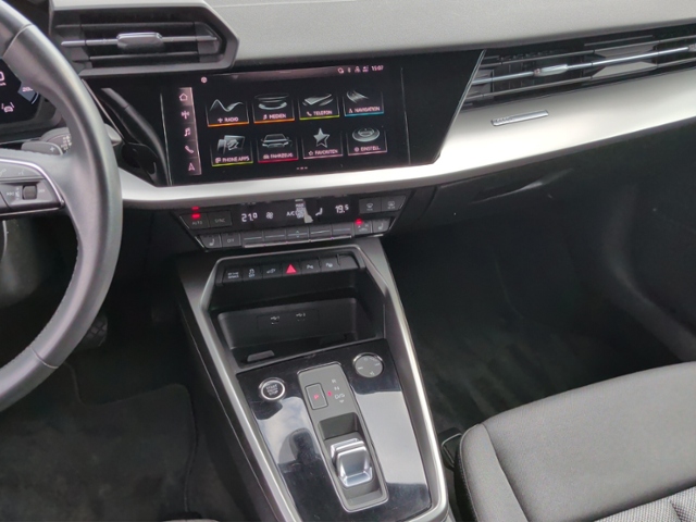 A3 Sportback 40 TFSIe S-tron SHZ/ACC/PARKEN