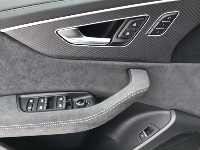 RS Q8 performance 4.0 TFSI quat. PANO/STH