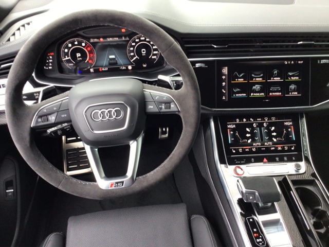 RS Q8 performance 4.0 TFSI quat. PANO/STH