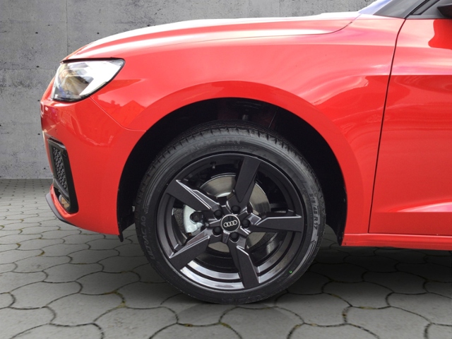 A1 Sportback advanced 30 TFSI 5JASG/SHZ/VIRTUAL