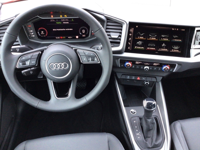 A1 Sportback advanced 30 TFSI 5JASG/SHZ/VIRTUAL