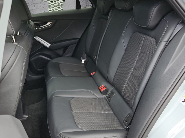 Q2 40TFSI quat. S-tron S-LINE PANO/EL.HECK/RFK