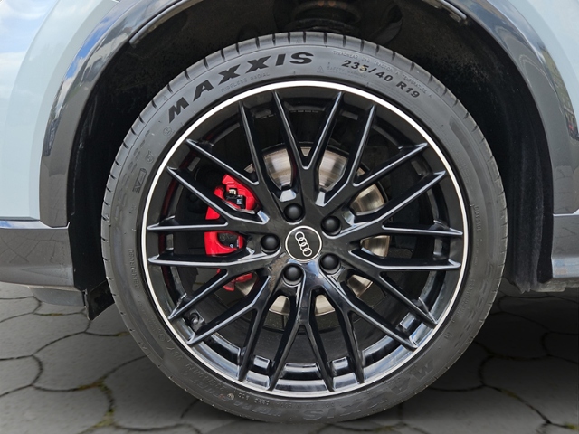 Q2 40TFSI quat. S-tron S-LINE PANO/EL.HECK/RFK