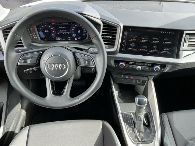 A1 Sportback adv 30 TFSI S-tron LED/ACC/SHZ