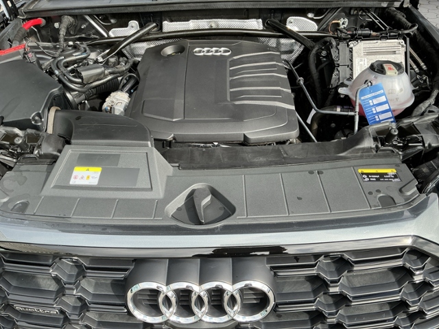 Q5 40TDI quat. S-tron S-LINE PANO/MATRIX/AHK/ACC