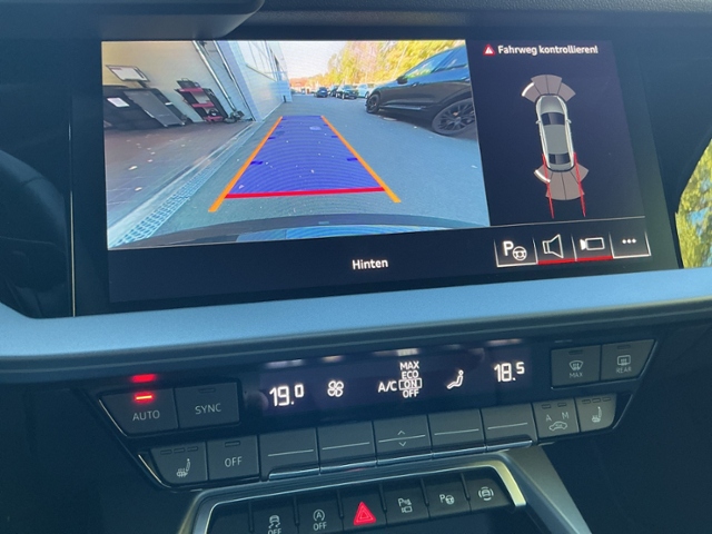 A3 Limousine 1.5TFSI 5JG/AHK/NAV/LED/RFK/ACC