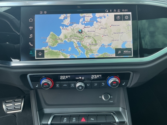 Q3 45TFSI quat. S-tron S-LINE LED/PANO/RFK/ACC