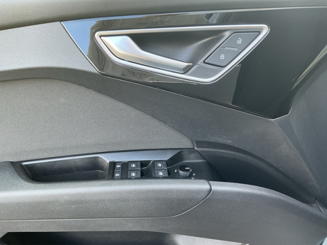 Q4 e-tron 45 quattro 82kWh NAV/ACC/RFK/SHZ