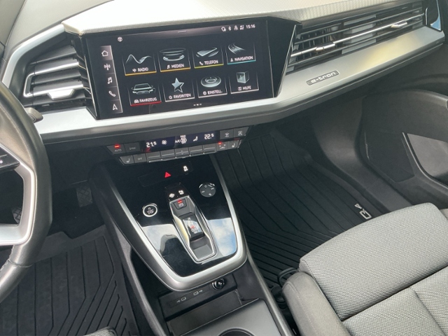 Q4 e-tron 45 quattro 82kWh NAV/ACC/RFK/SHZ