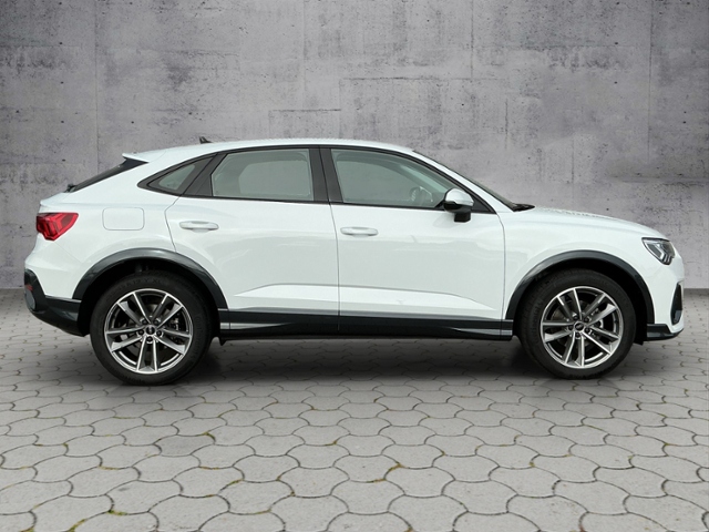 Q3 Sportback 35TFSI S-tronic 5JG/AHK/ACC/NAV/RFK