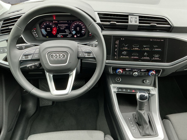 Q3 Sportback 35TFSI S-tronic 5JG/AHK/ACC/NAV/RFK