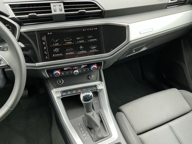 Q3 Sportback 35TFSI S-tronic 5JG/AHK/ACC/NAV/RFK