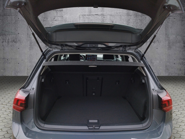 Golf VIII Life 1.5 TSI NAV/LED+/SHZ/3-Zonen KLIM