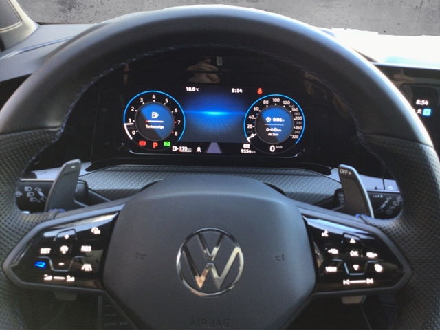 Golf VIII R 2.0 TSI 4Motion DSG SHZ/Travel/LED+/