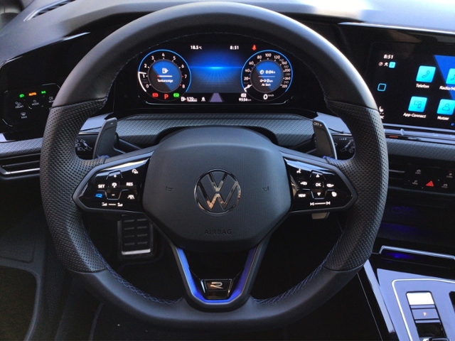 Golf VIII R 2.0 TSI 4Motion DSG SHZ/Travel/LED+/