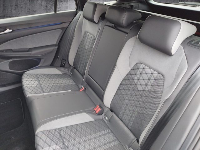 Golf VIII Variant R-Line 1.5 TSI BusinessPrem./A