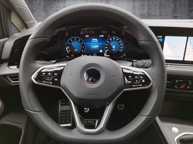 Golf VIII Variant R-Line 1.5 TSI BusinessPrem./A