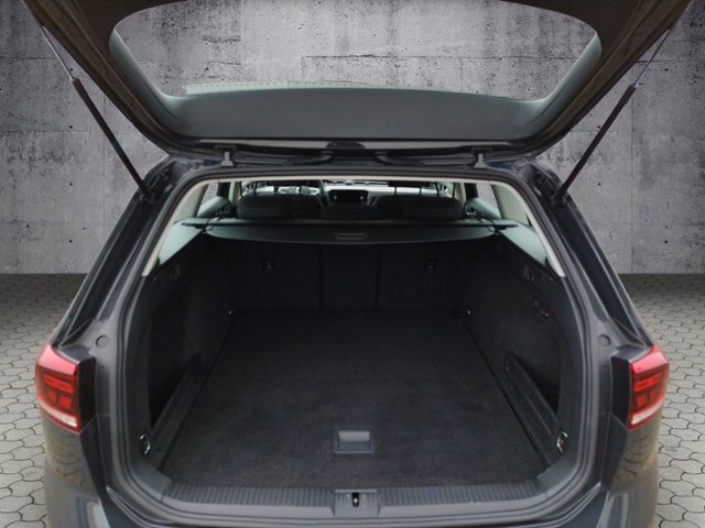 Passat Variant Business 2.0 TDI DSG 4M AHK/PANO/