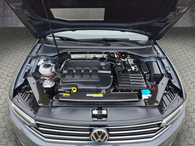 Passat Variant Business 2.0 TDI DSG 4M AHK/PANO/