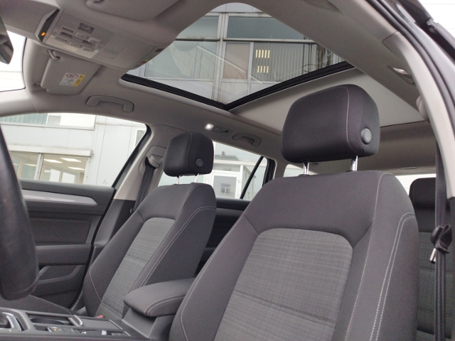Passat Variant Business 2.0 TDI DSG 4M AHK/PANO/