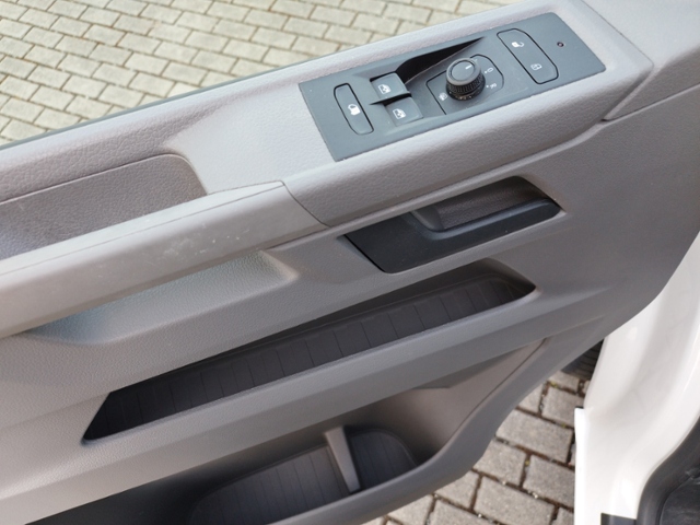 T6.1 Transporter Kasten lang 2.0 TDI AHK/PDC/DAB
