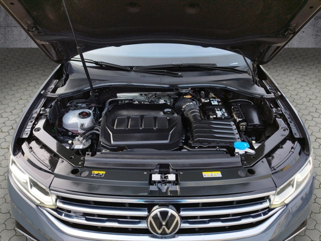 Tiguan R-Line 2.0 TDI 4Motion DSG NAV/IQ-Light K